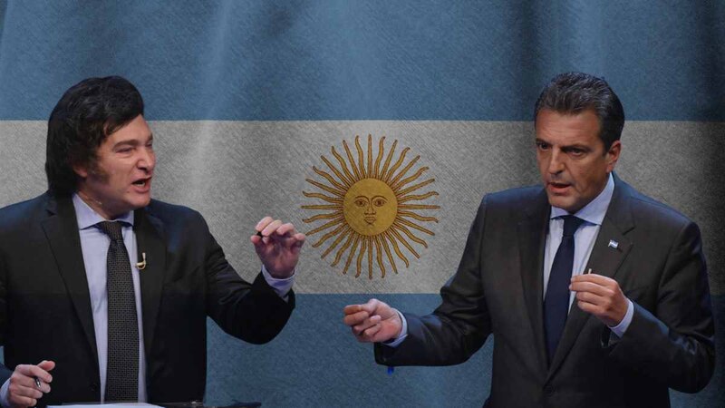 El expresidente argentino Carlos Menem y el actual presidente Mauricio Macri debaten sobre el futuro del país