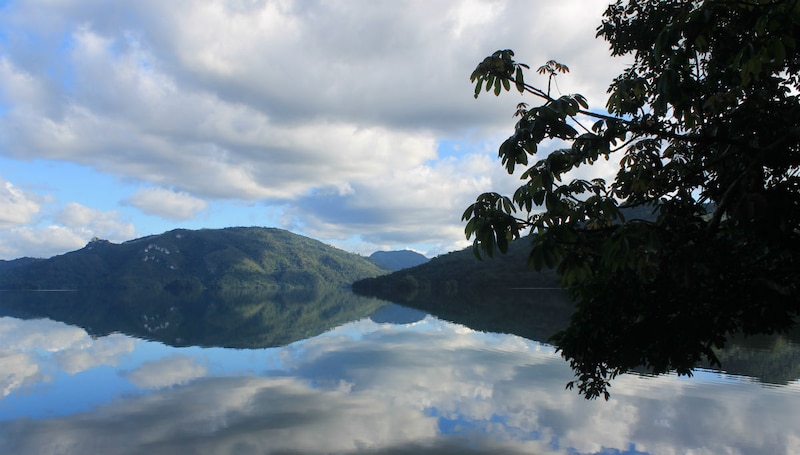 Lago en las montañas