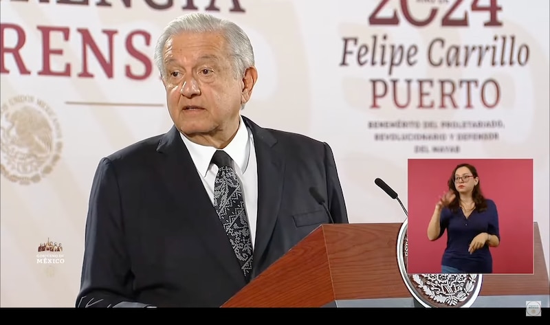 El presidente Andrés Manuel López Obrador encabeza la ceremonia del 106 Aniversario de la Constitución Política de los Estados Unidos Mexicanos.