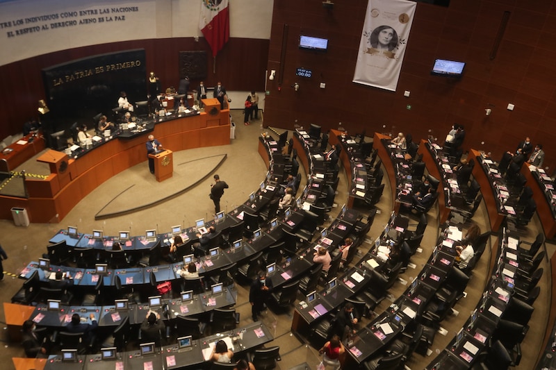 Sesión en el Congreso de la Ciudad de México