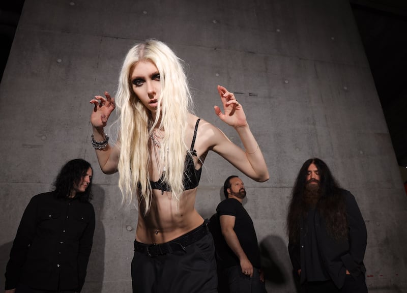 The Pretty Reckless y AC/DC.