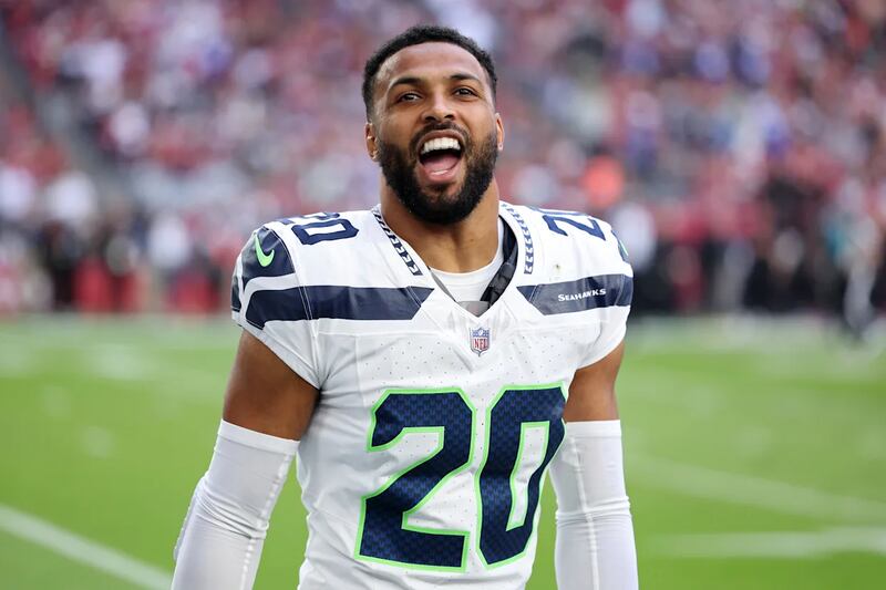 Julian Love: el jugador cubano-mexicano de los Seahawks