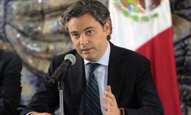 El presidente de México, Enrique Peña Nieto, da un discurso.