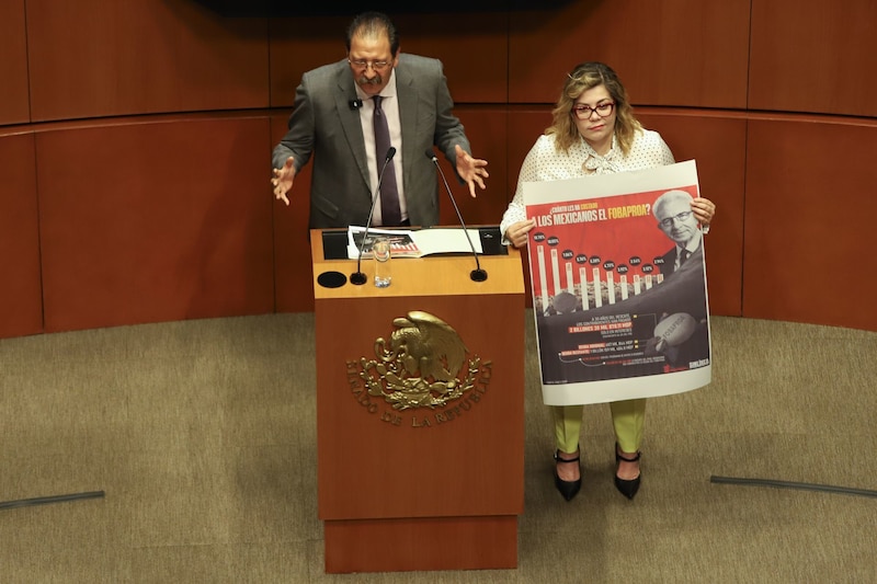 El legislador del PT, Reginaldo Sandoval, expuso durante su participación en la sesión de la Comisión Permanente.