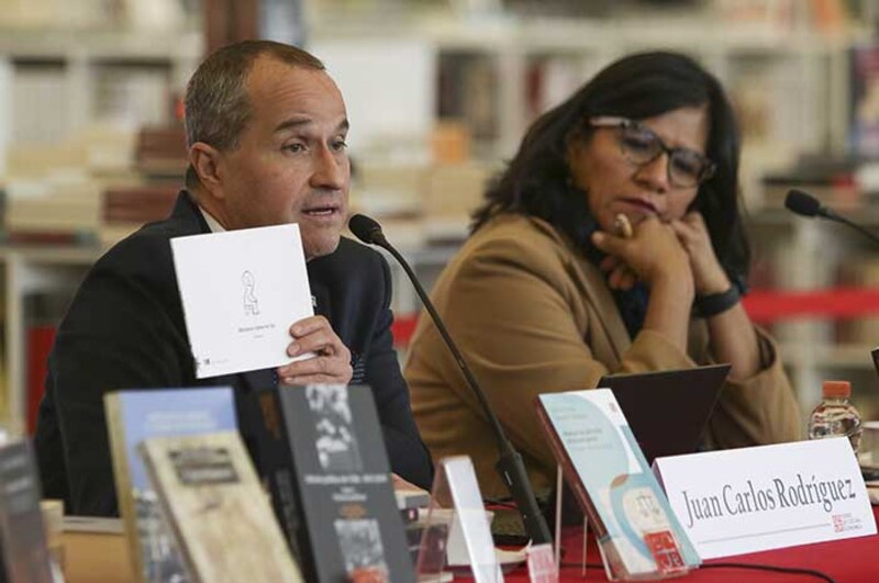 Presentación de libro en la FIL
