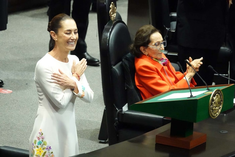 La presidenta de la Cámara de Diputados, Laura Rojas, y la ministra de la Suprema Corte de Justicia de la Nación, Margarita Luna Ramos, durante la ceremonia de apertura del Año Judicial 2023.