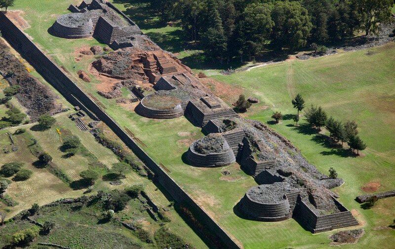 Ruinas arqueológicas de la cultura prehispánica de los incas en Perú