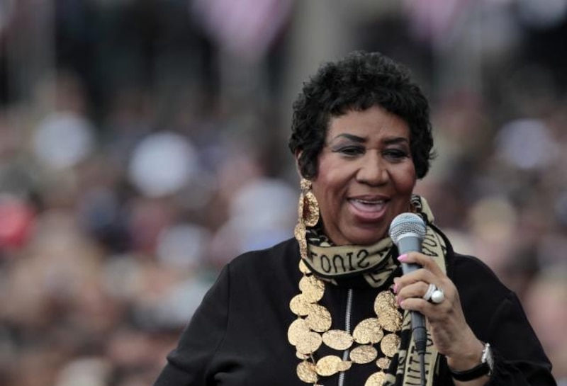 Cantante Aretha Franklin en concierto