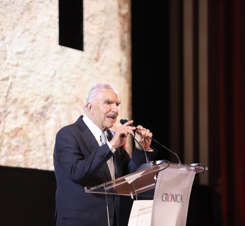 El presidente de México, Enrique Peña Nieto, pronuncia un discurso durante la inauguración del foro "México Siglo XXI".