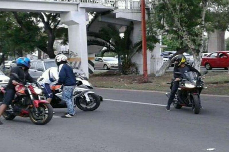 Accidente de moto en la ciudad