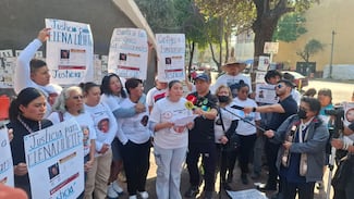 Exigen destitución de 4 funcionarios que abandonaron cuerpos en Forenses