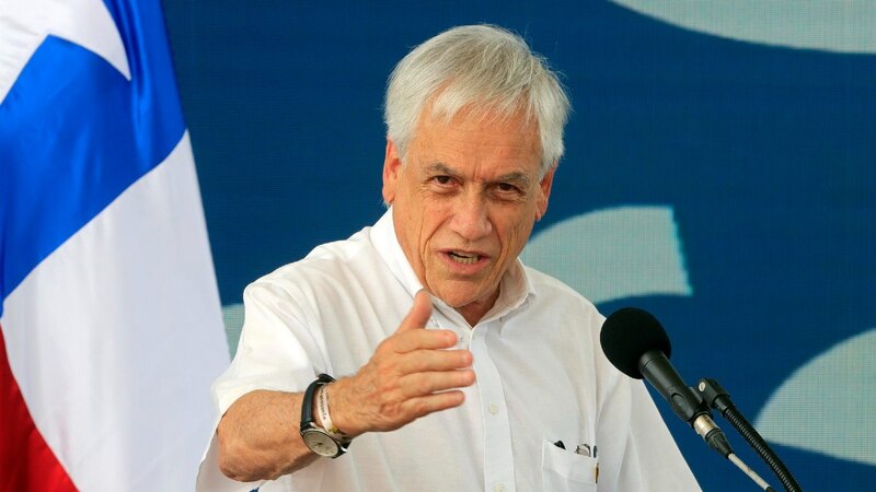 El presidente electo de Chile, Gabriel Boric, pronuncia un discurso tras su victoria en las elecciones presidenciales de 2021.