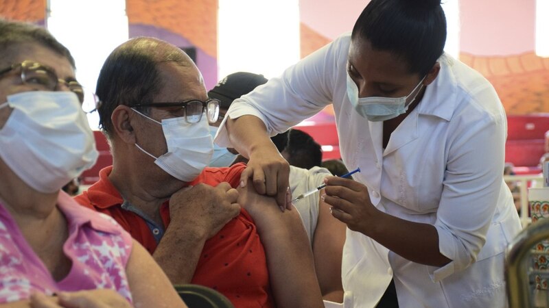 Vacunación contra el COVID-19 en México