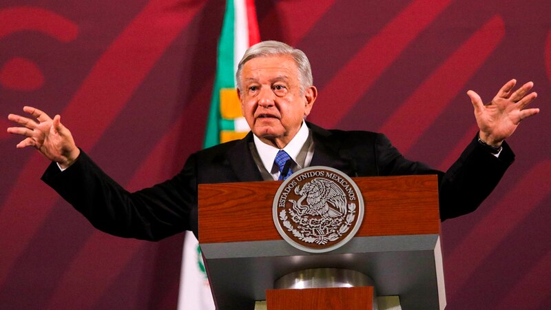 El presidente Andrés Manuel López Obrador da un discurso.