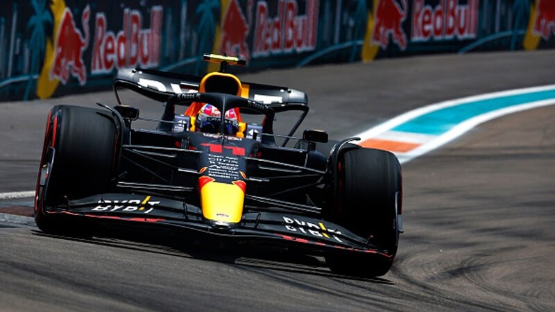 El piloto de Red Bull, Max Verstappen, lidera el Gran Premio de Rusia.