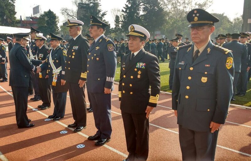 Ceremonia de ascenso de militares en México