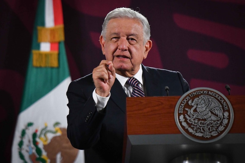 El presidente Andrés Manuel López Obrador da un discurso.