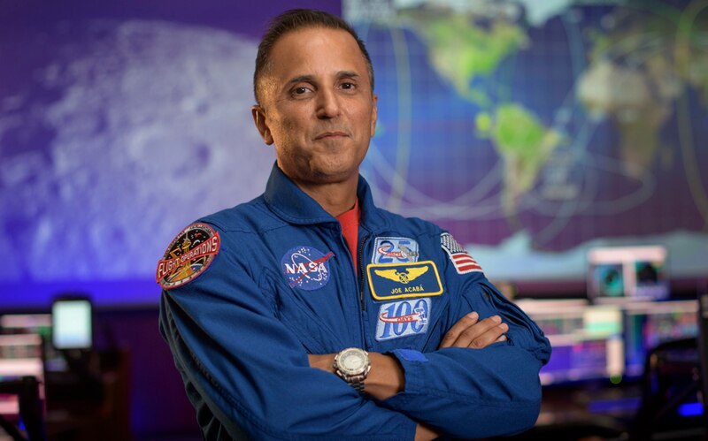 El astronauta de la NASA Joe Acaba