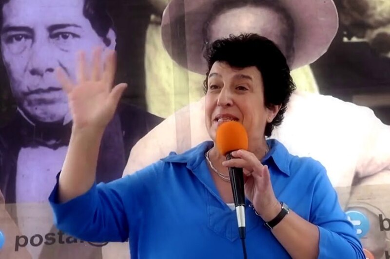 La política mexicana Beatriz Paredes Rangel durante un discurso.