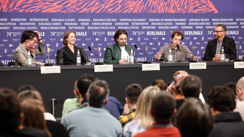 Conferencia de prensa de la película "The Power of the Dog" en el Festival de Cine de Berlín