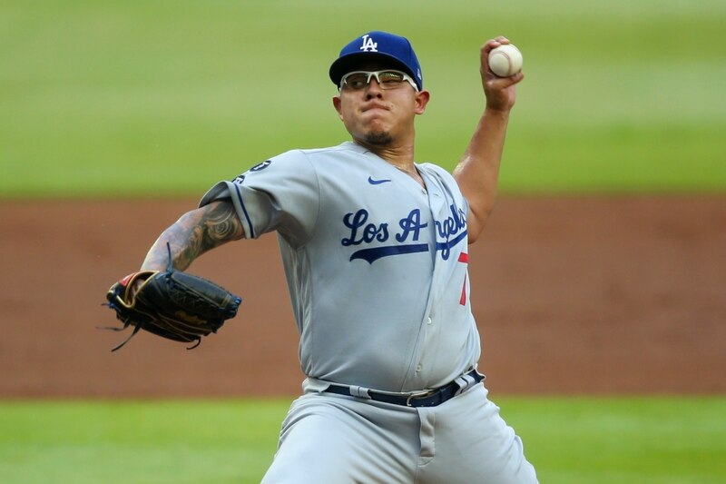 Julio Urías, el as de los Dodgers, lanza en el juego 5 de la Serie Mundial 2020.