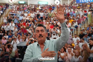 Javier Lamarque mantiene reunión con agricultores y ganaderos en Hermosillo 