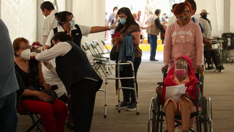 Jornada de vacunación contra el COVID-19 en México