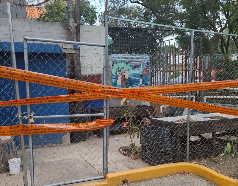 Title:
Prohibido el paso a la zona
