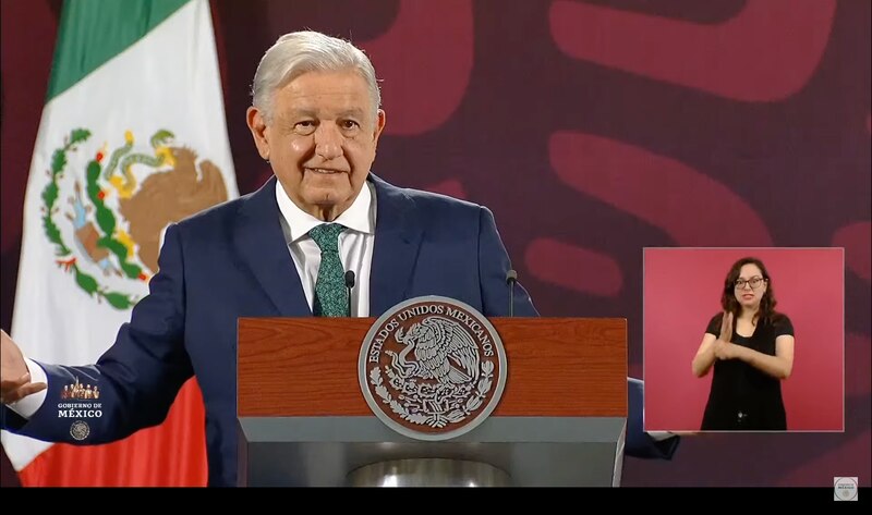 El presidente Andrés Manuel López Obrador da un discurso.