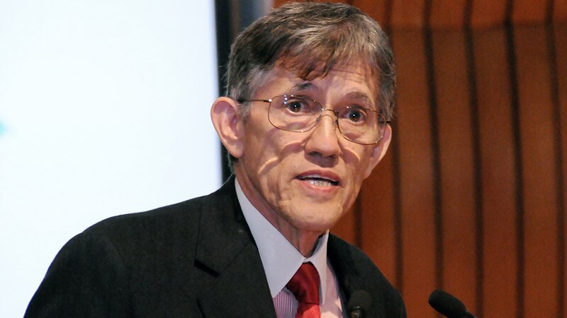 El Dr. Anthony Fauci, director del Instituto Nacional de Alergias y Enfermedades Infecciosas, habla en una conferencia de prensa.