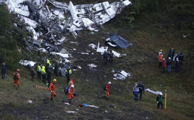 Accidente de avión en Medellín deja decenas de muertos