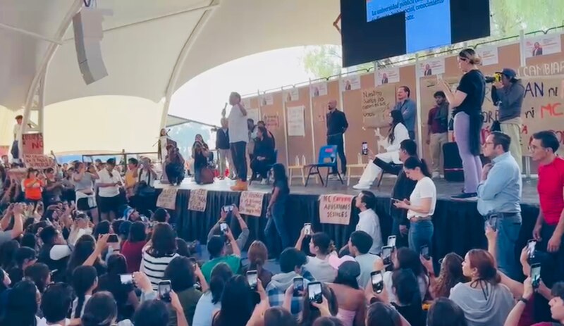 AMLO ante estudiantes de la UNAM: "No somos iguales"