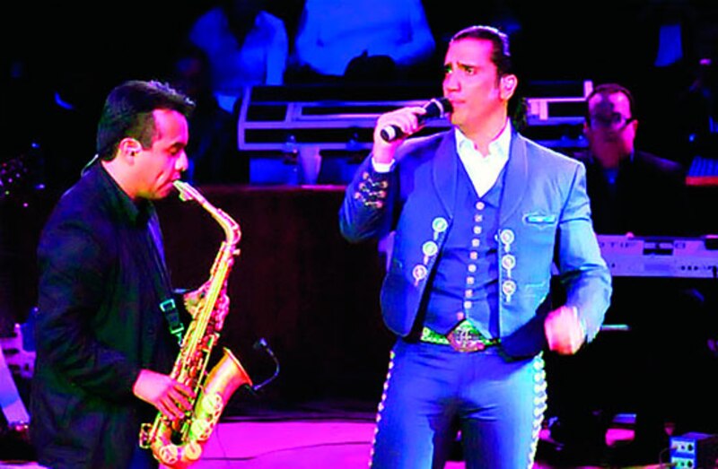 Conjunto Primavera en vivo
