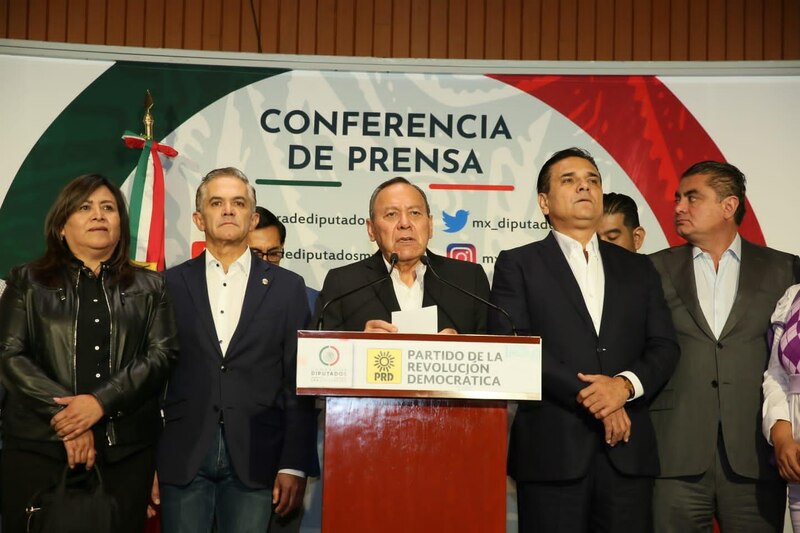 Conferencia de prensa del Partido de la Revolución Democrática (PRD)