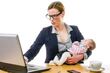 La maternidad postmoderna: una encrucijada entre el oficio de criar y la realización laboral