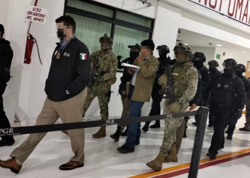 Marina Armada de México detiene a presuntos delincuentes en operativo conjunto con la PGR
