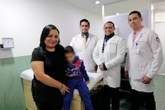 Médicos del IMSS La Raza, cambian la vida a menor con malformación urogenital severa 