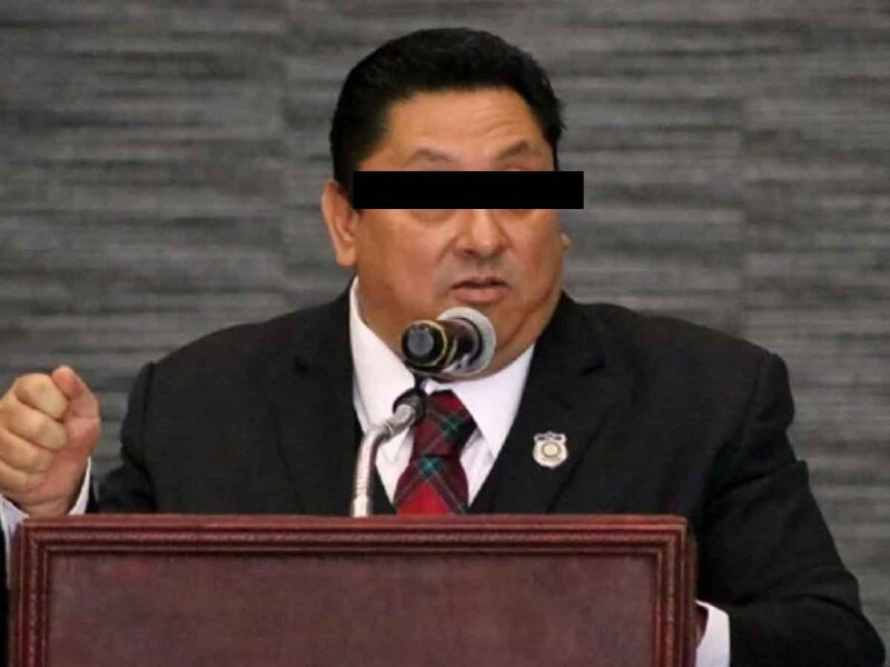 Político dando un discurso