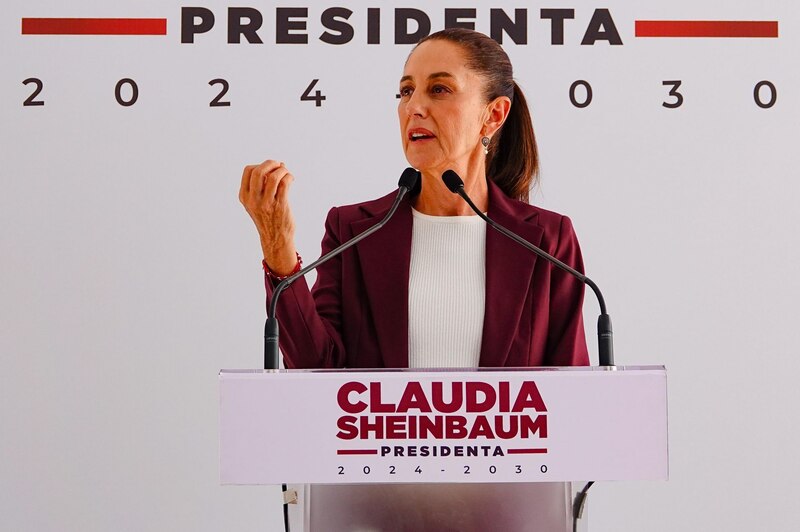 La jefa de gobierno de la Ciudad de México, Claudia Sheinbaum, anunció su precandidatura a la presidencia de México.