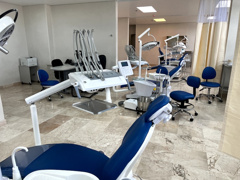 La UMF No. 93 Cerro Gordo, del IMSS Estado de México Oriente abrió sus puertas en diversos servicios médicos en beneficio de más de 352 mil derechohabientes. La unidad operará todos los días de la semana