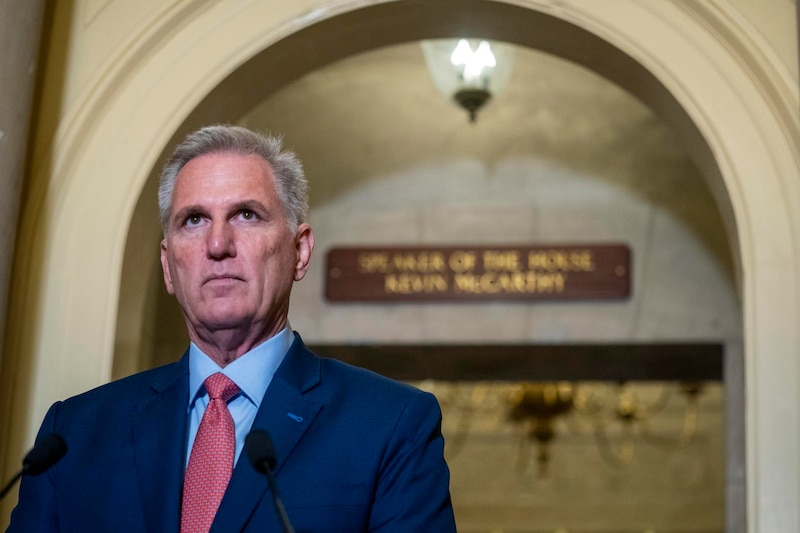 El presidente de la Cámara de Representantes, Kevin McCarthy, pronuncia un discurso.