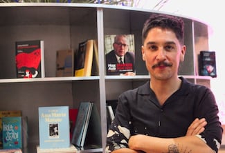 “La buena literatura no tiene  que ver con de qué trata la obra” 