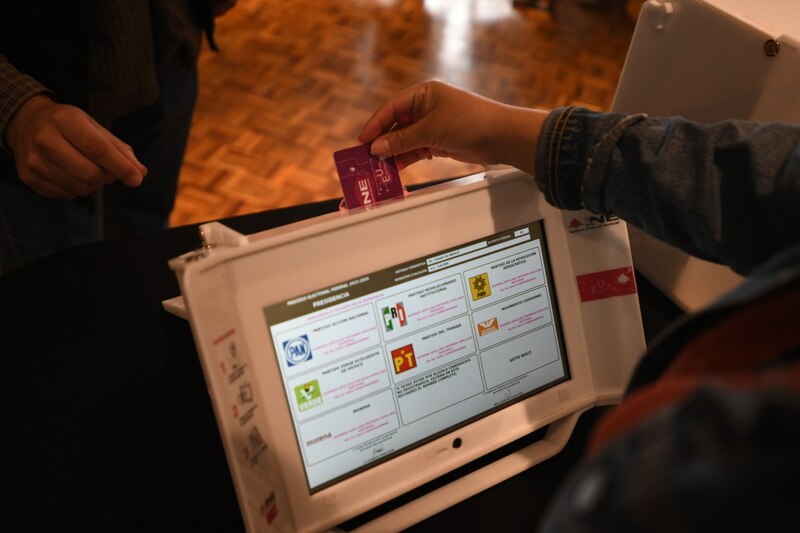 Votación electrónica en México