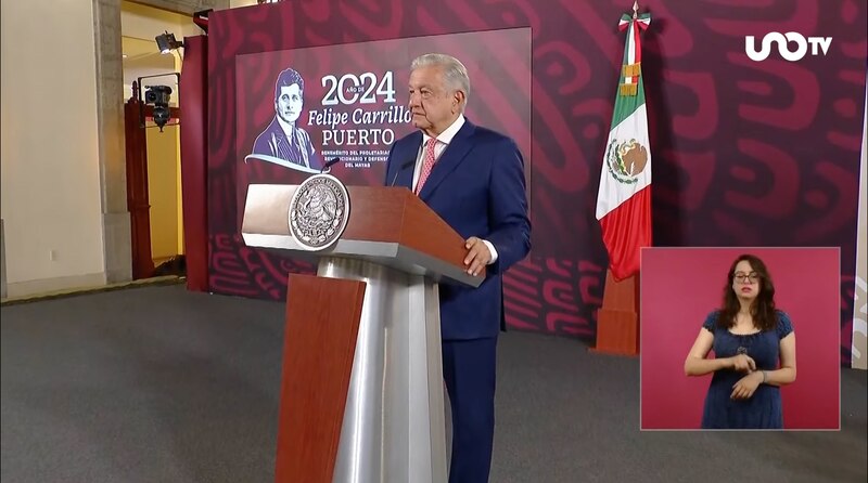 El presidente Andrés Manuel López Obrador encabeza la ceremonia del 106 aniversario de la promulgación de la Constitución Política de los Estados Unidos Mexicanos.