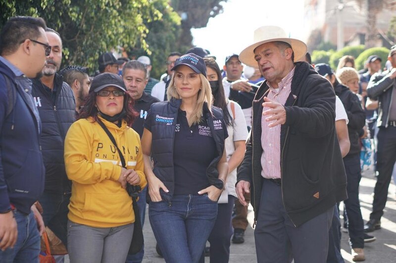 Candidata a la gubernatura de Colima, Griselda Martínez, en campaña