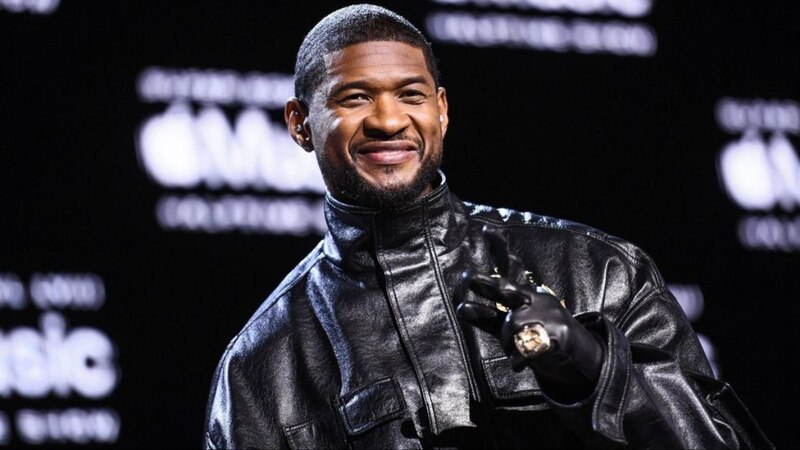 El cantante Usher asiste a los Premios Grammy 2023