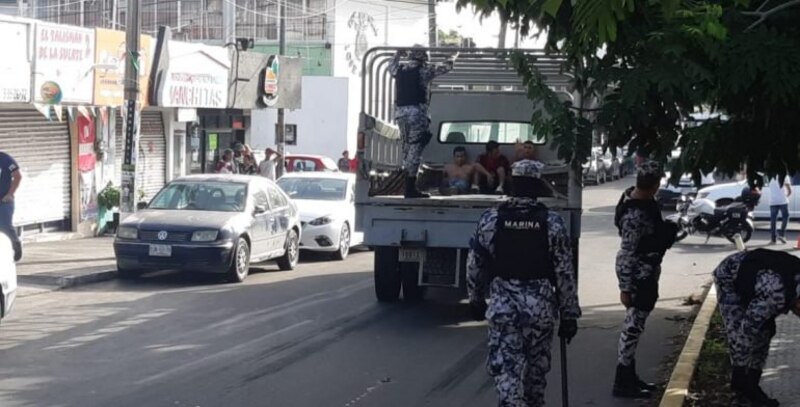 Marina detiene a presuntos delincuentes en operativo en Acapulco