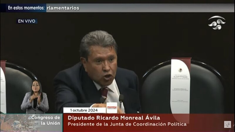 El diputado Ricardo Monreal Ávila, presidente de la Junta de Coordinación Política del Congreso de la Unión, habla ante el pleno.