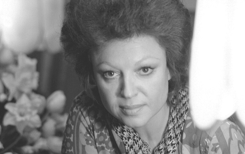 La actriz española Sara Montiel en la década de 1970.