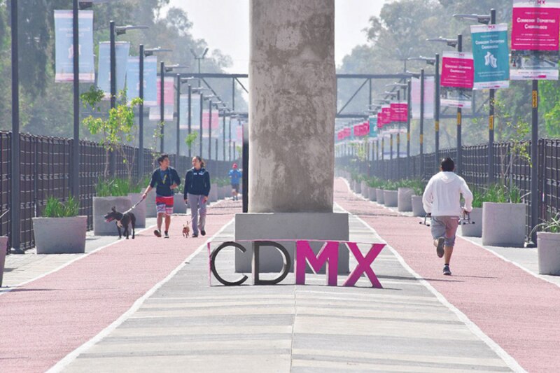 Parque lineal en la Ciudad de México